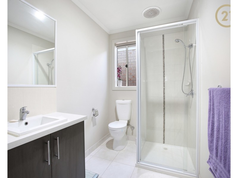 105  Fairhaven Boulevard, Cranbourne West VIC 3977