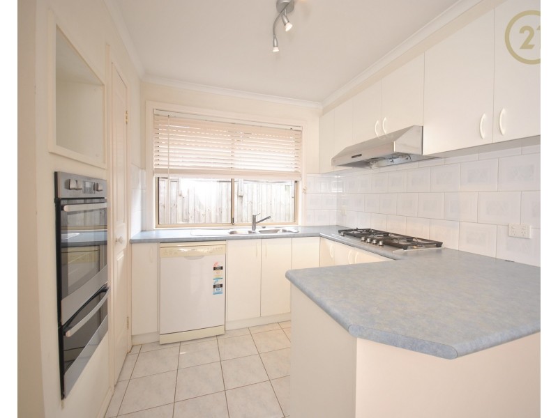 16 Balmaceda Court, Berwick VIC 3806