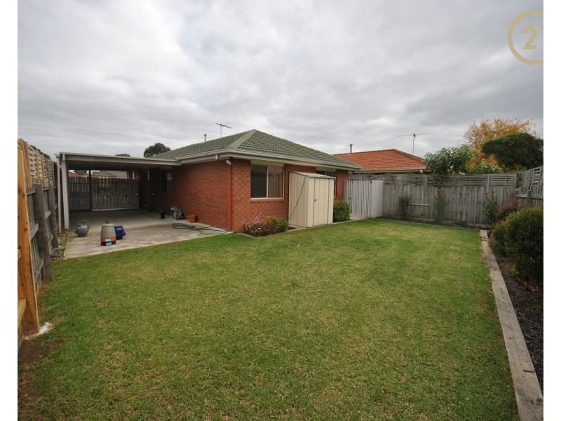 16 Balmaceda Court, Berwick VIC 3806