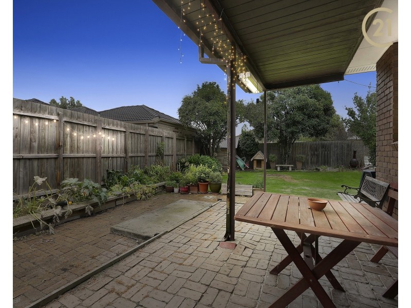 2 Greystoke Court, Berwick VIC 3806