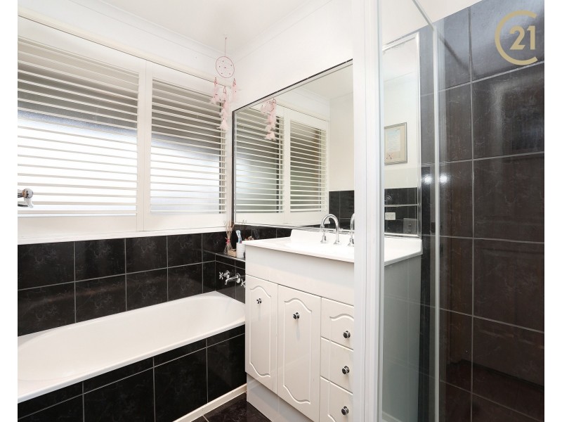 2 Greystoke Court, Berwick VIC 3806