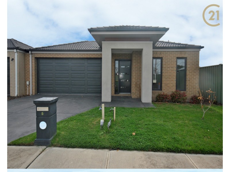 5 Rankin Road, Beaconsfield VIC 3807