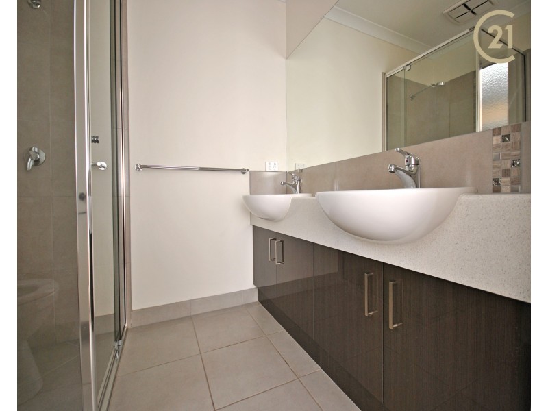 26 Mernoo Avenue, Clyde North VIC 3978