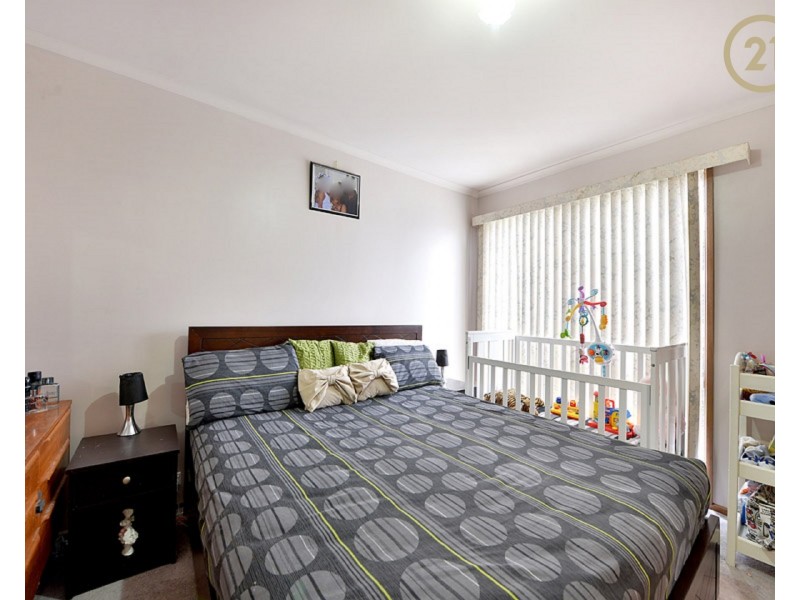 32 Hinrichsen Drive, Hallam VIC 3803
