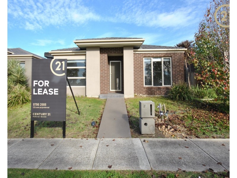 21 Brolin Terrace, Cranbourne North VIC 3977