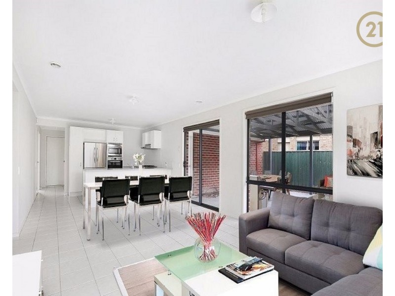 76 Harrington Drive, Narre Warren South VIC 3805