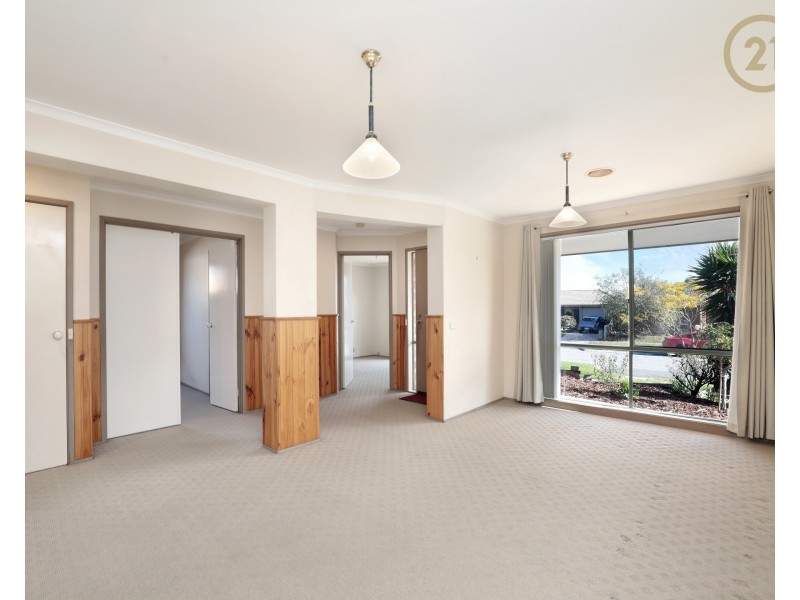 6 Michelle Drive, Berwick VIC 3806