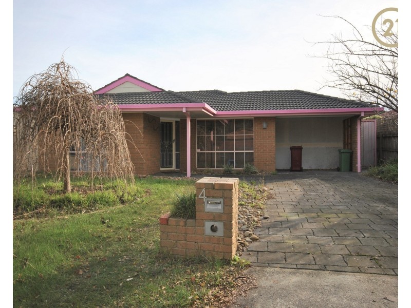 4 Amaroo Court, Berwick VIC 3806