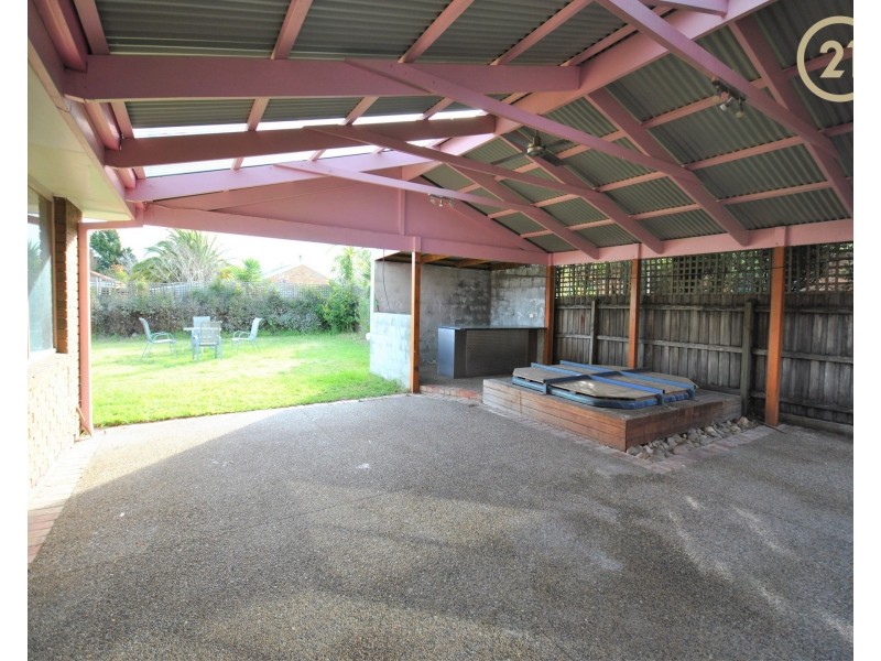 4 Amaroo Court, Berwick VIC 3806