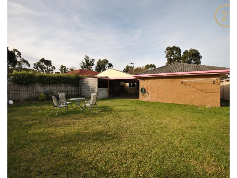4 Amaroo Court, Berwick VIC 3806