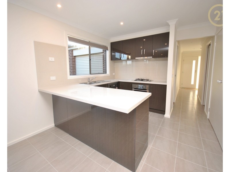 14 Odeon Avenue, Clyde North VIC 3978