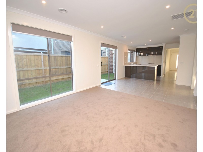 14 Odeon Avenue, Clyde North VIC 3978