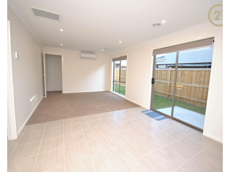 14 Odeon Avenue, Clyde North VIC 3978