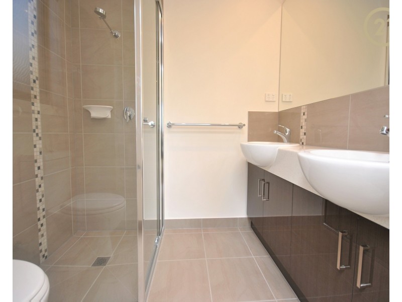 14 Odeon Avenue, Clyde North VIC 3978