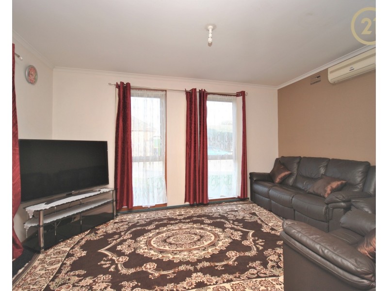 2/159  Cleeland Street, Dandenong VIC 3175