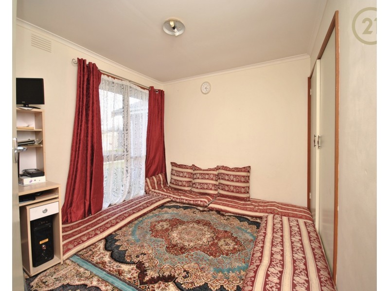 2/159  Cleeland Street, Dandenong VIC 3175