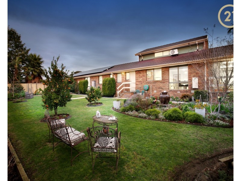 84 Saxonwood Drive, Narre Warren VIC 3805