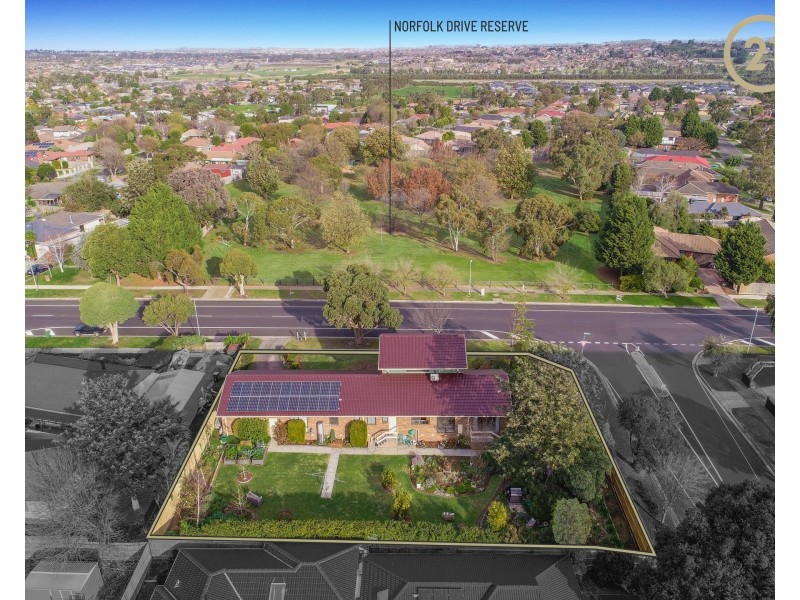 84 Saxonwood Drive, Narre Warren VIC 3805