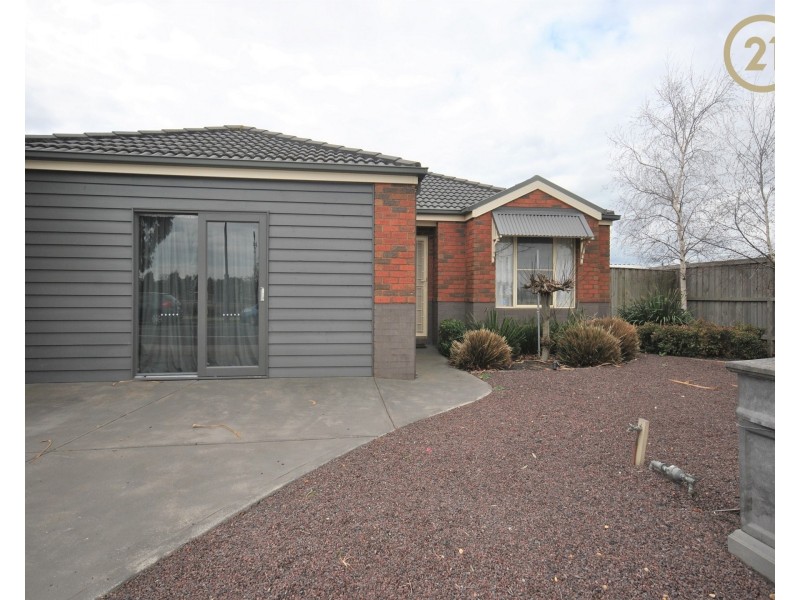 106 Ridgemont Drive, Berwick VIC 3806