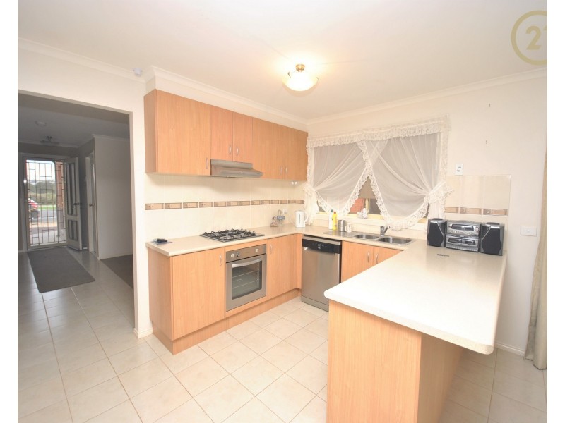 106 Ridgemont Drive, Berwick VIC 3806