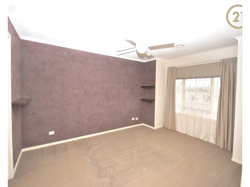 106 Ridgemont Drive, Berwick VIC 3806