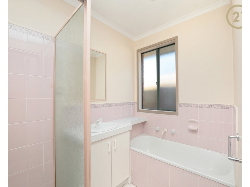 6  Michelle Drive, Berwick VIC 3806