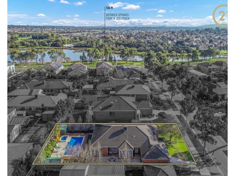 9 Marsh Grove, Berwick VIC 3806