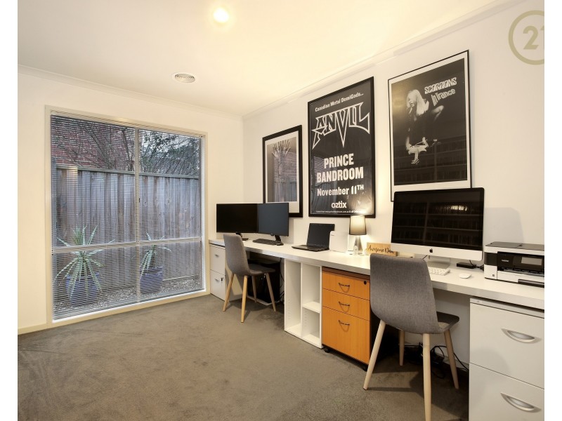 9 Marsh Grove, Berwick VIC 3806