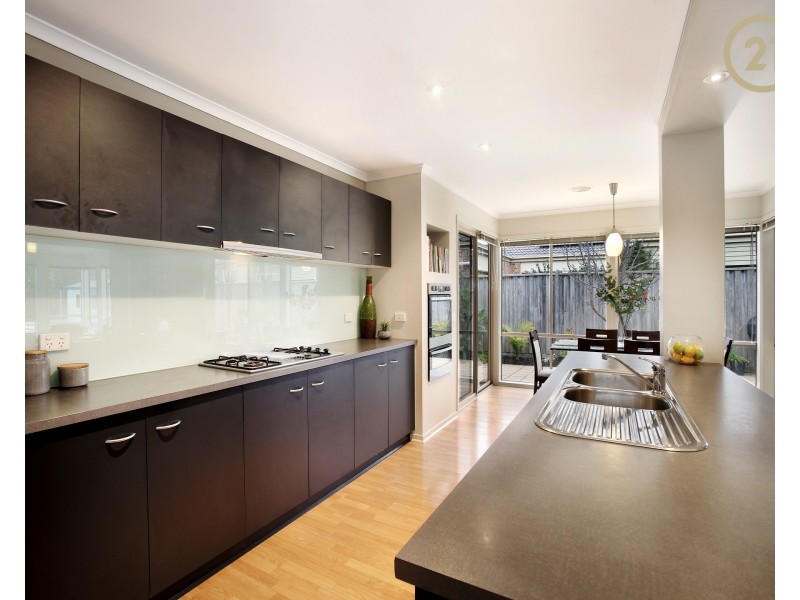 9 Marsh Grove, Berwick VIC 3806