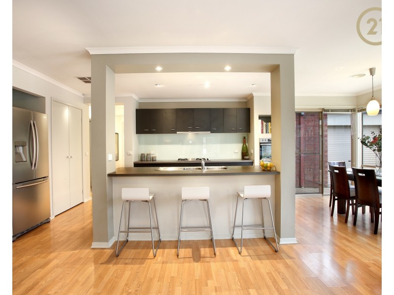 9 Marsh Grove, Berwick VIC 3806