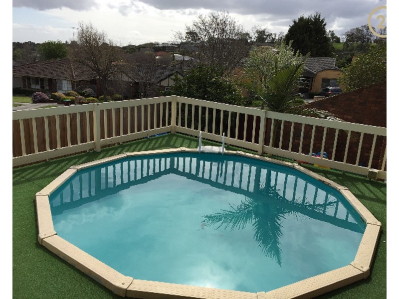 33 Balmain Drive, Berwick VIC 3806