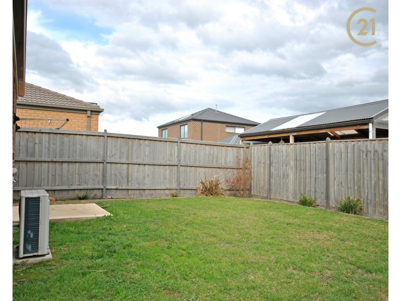 26 Mernoo Avenue, Clyde North VIC 3978
