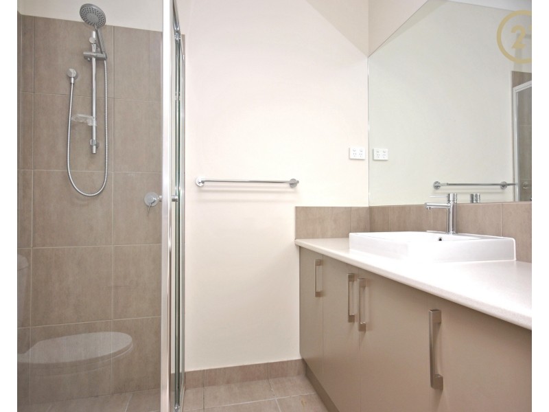 39 Nixon Drive, Berwick VIC 3806