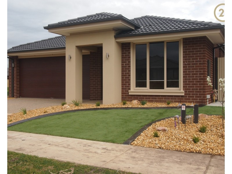 12 Pablo Drive, Clyde North VIC 3978