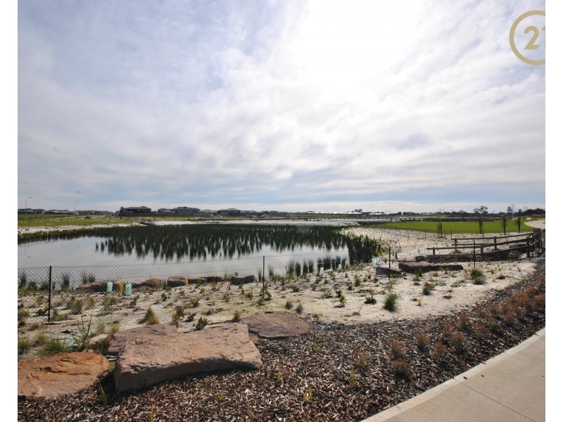 12 Pablo Drive, Clyde North VIC 3978