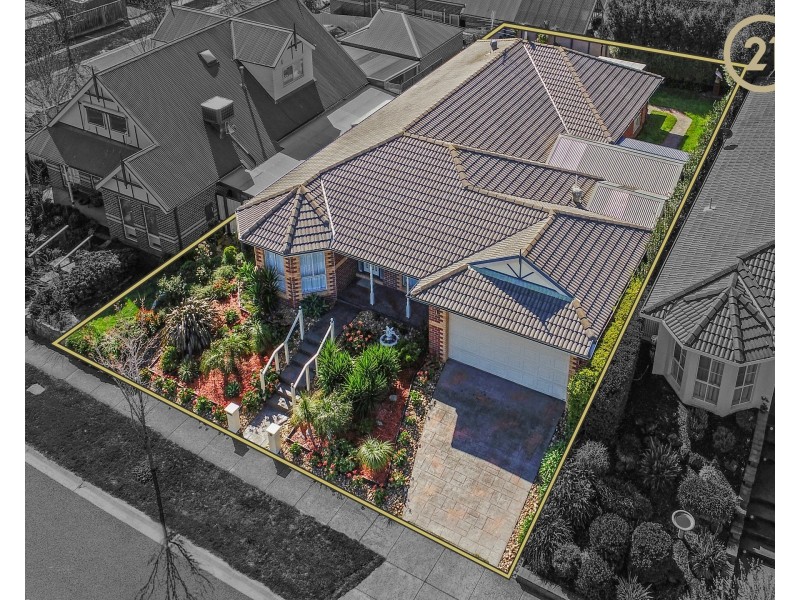 33 Scenic Drive, Beaconsfield VIC 3807