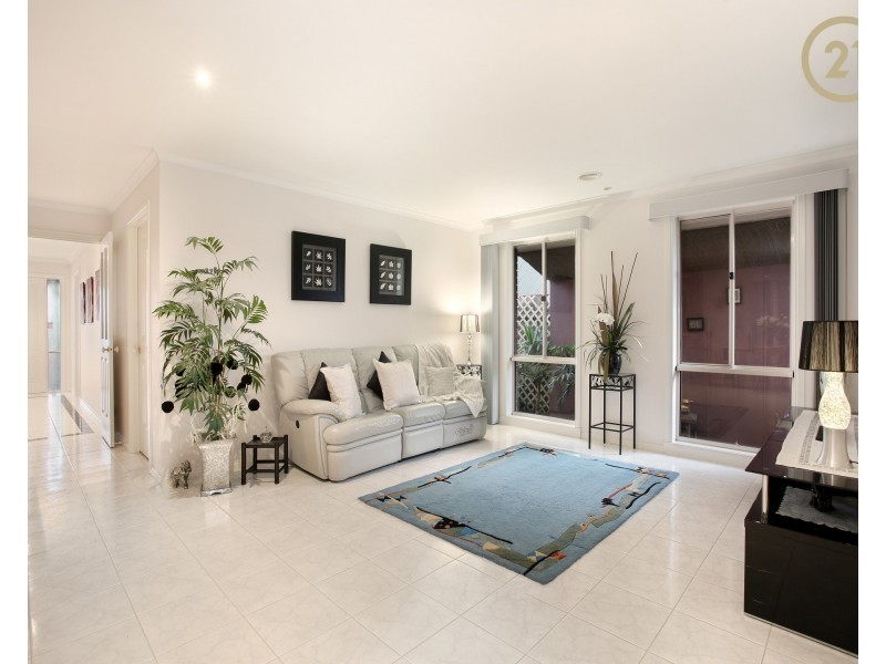 33 Scenic Drive, Beaconsfield VIC 3807