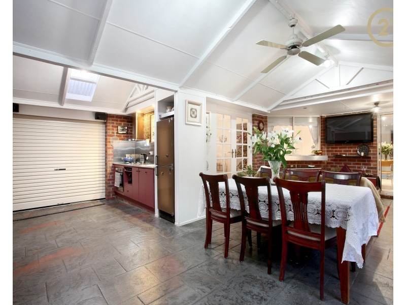 33 Scenic Drive, Beaconsfield VIC 3807