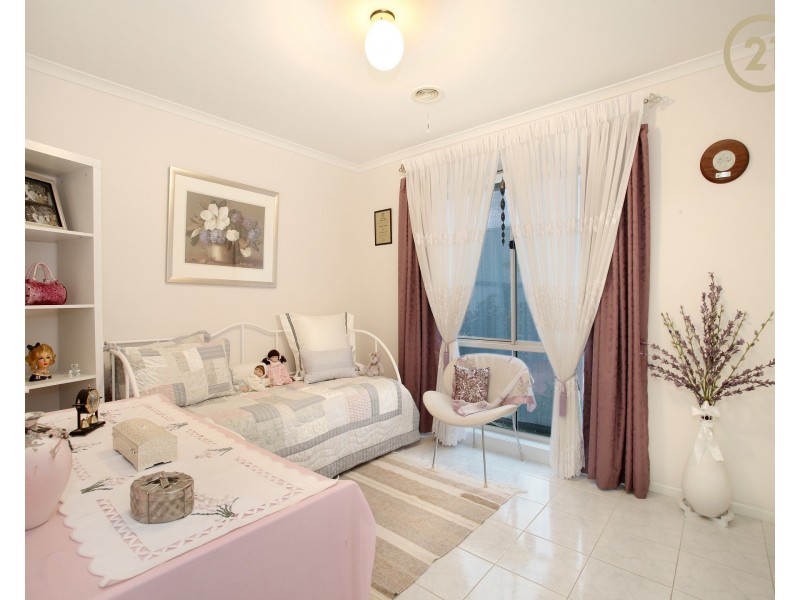 33 Scenic Drive, Beaconsfield VIC 3807