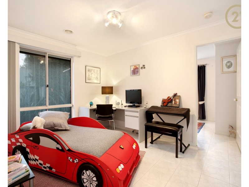 33 Scenic Drive, Beaconsfield VIC 3807