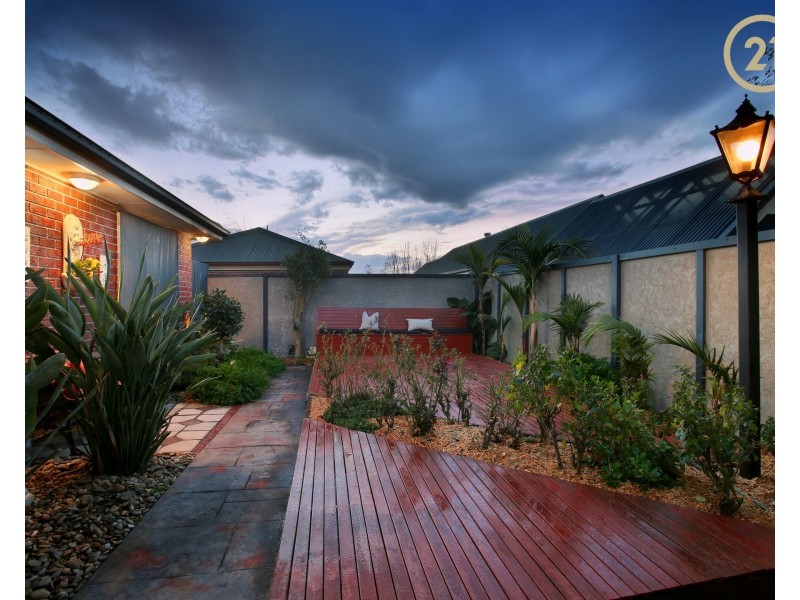 33 Scenic Drive, Beaconsfield VIC 3807