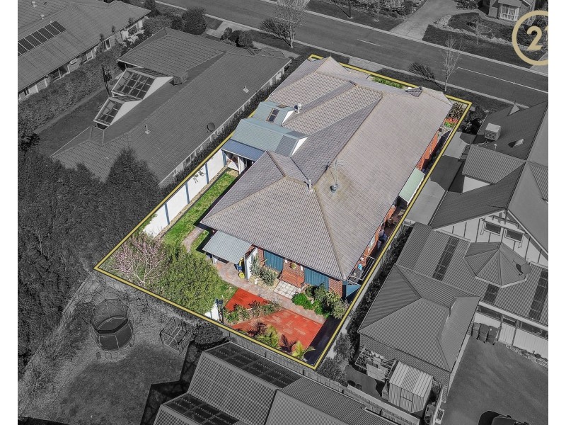 33 Scenic Drive, Beaconsfield VIC 3807