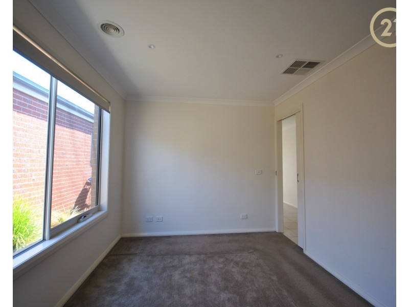 3 Cups Court, Clyde North VIC 3978