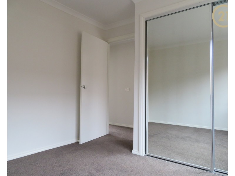 13 Campaspe Street, Clyde North VIC 3978