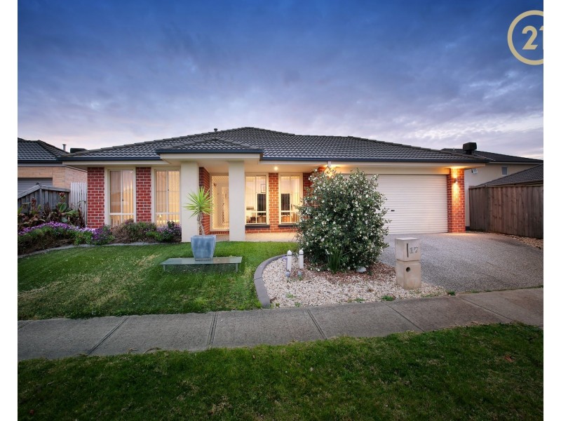17 Black Caesar Drive, Cranbourne East VIC 3977
