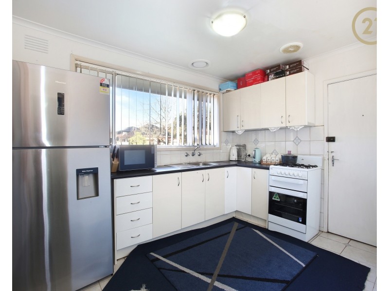 1/12 William Avenue, Dandenong VIC 3175
