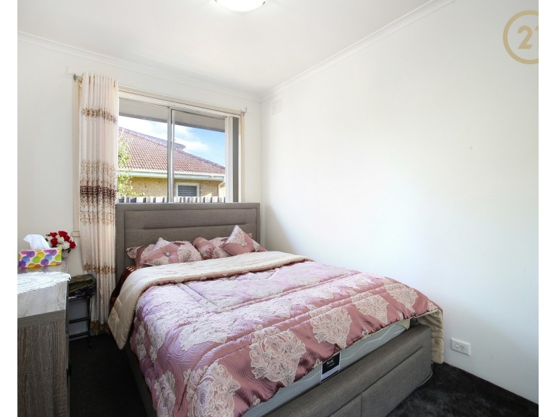 1/12 William Avenue, Dandenong VIC 3175