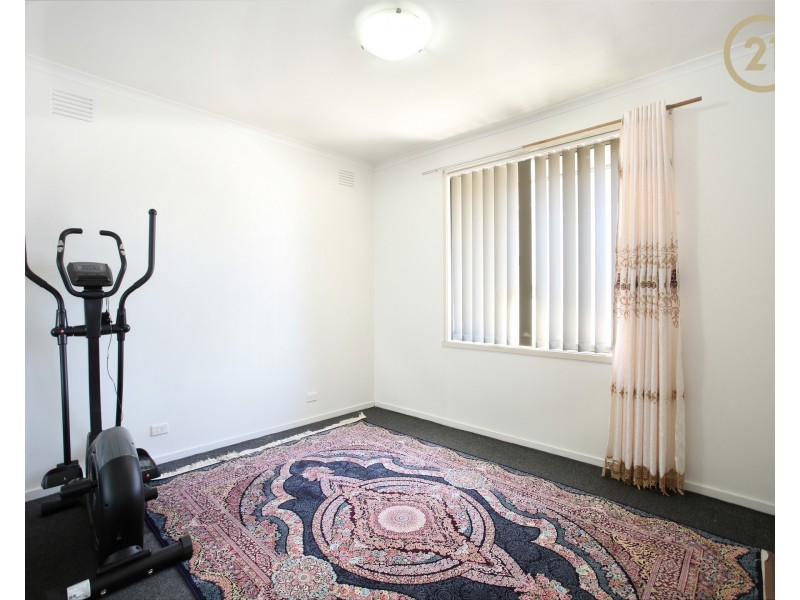 1/12 William Avenue, Dandenong VIC 3175