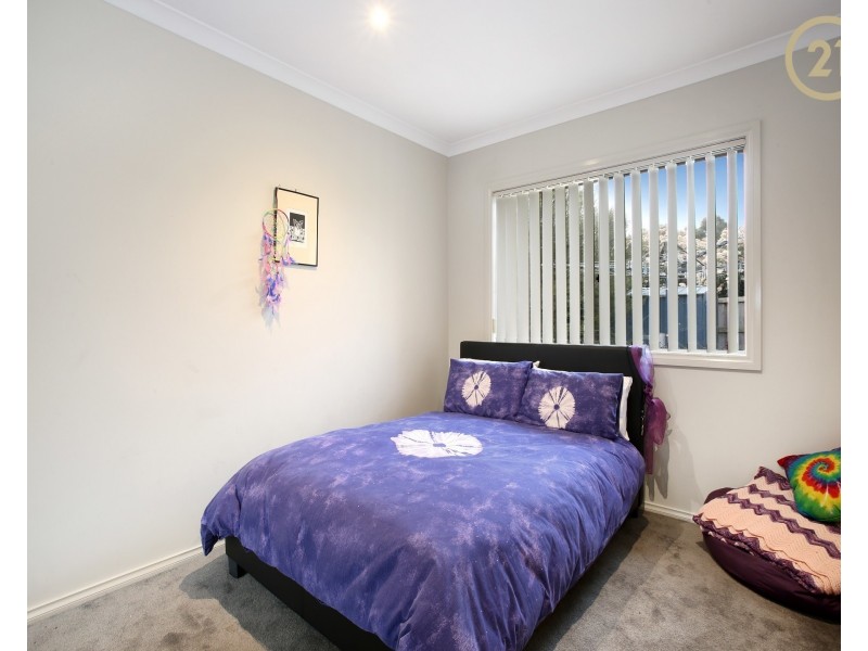 10 Manorwood Way, Berwick VIC 3806
