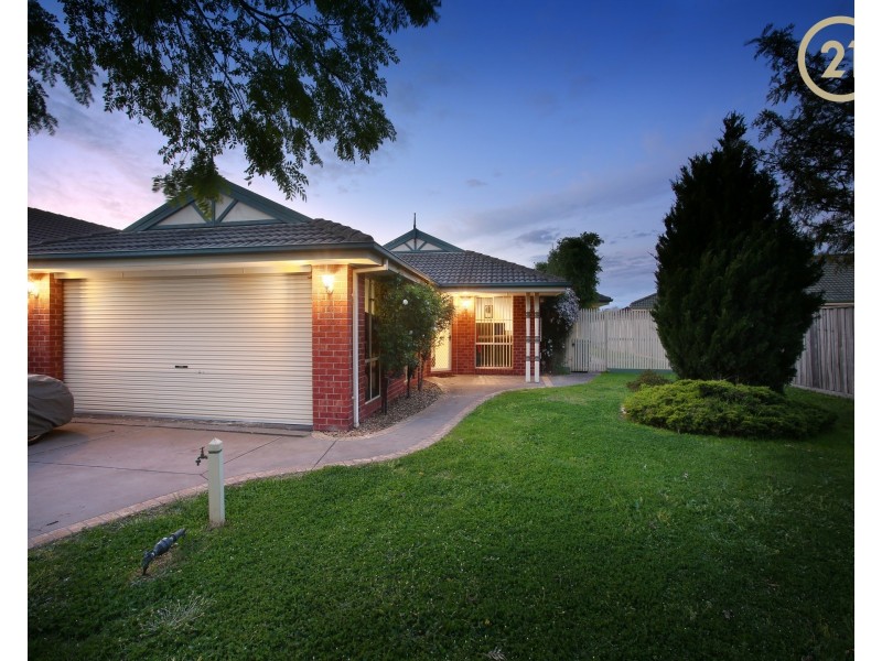 49 Edgbaston Circuit, Berwick VIC 3806